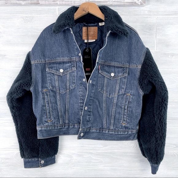 Levi's Jackets & Blazers - LEVI’S Cocoon Bomber Sherpa Trucker Jacket